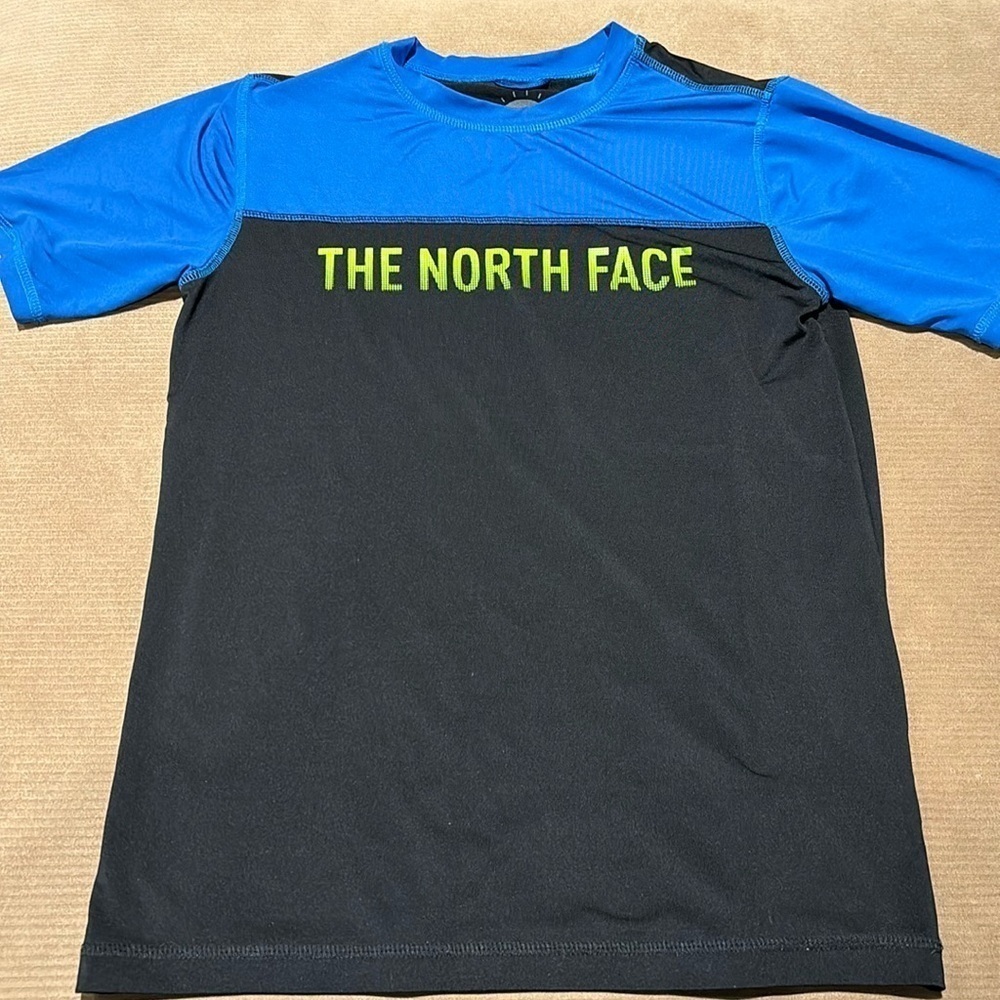 North Face Kids Rashguard - size L‍‍‍‍‍‍‍